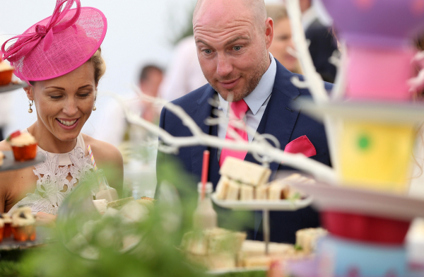 Ascot Racecourse - Visitors enjoying Afternoon Tea at Royal Ascot - Ascot Village Restaurant & Chalets - Hospitality 2024