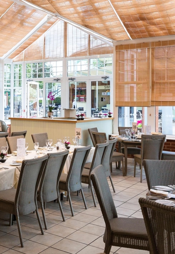 Newmarket Nights 2025 - Newmarket Racecourse - Summer House Restaurant Hospitality