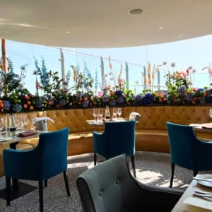 ROYAL ASCOT On 5 Restaurant Detail