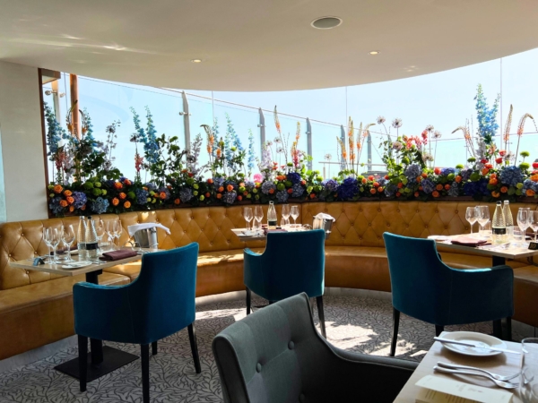 ROYAL ASCOT On 5 Restaurant Detail