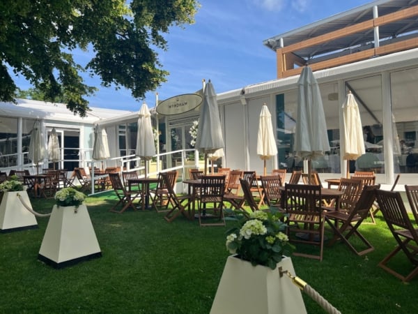 Royal Ascot The Wyndham Club Outside