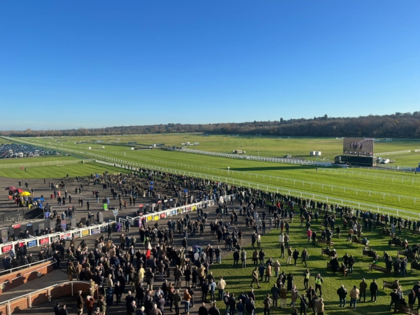 Coral Gold Cup Day - Newbury Racecourse